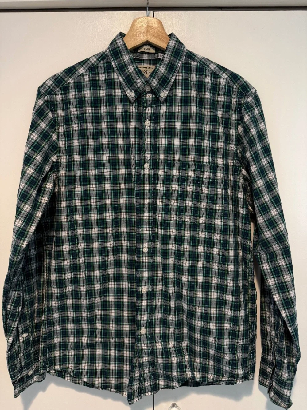 J.Crew Men's Plaid Button Down - SIZE SLIM MEDIUM - 100% Cotton